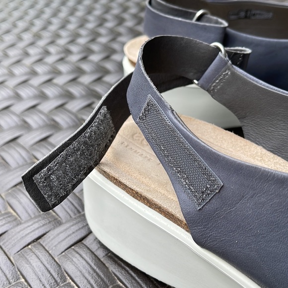 Ecco Gray Wedge Adjustable Sandal - Picture 6 of 10